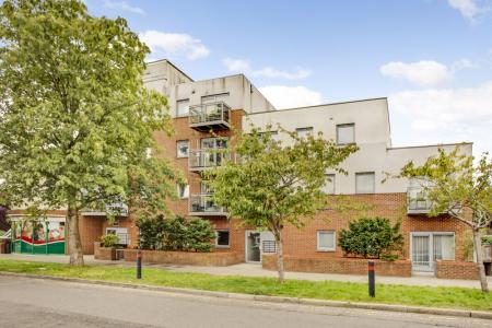 408 Kenton Road, Harrow, HA3