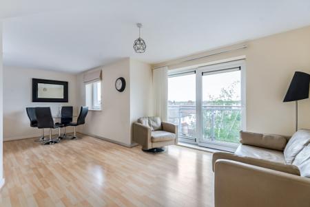1 bedroom Apartment for sale in 408 Kenton Road, Harrow, HA3