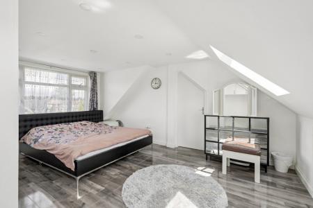 4 bedroom Detached house for sale in Westfield Gardens, Kenton, Harrow, HA3