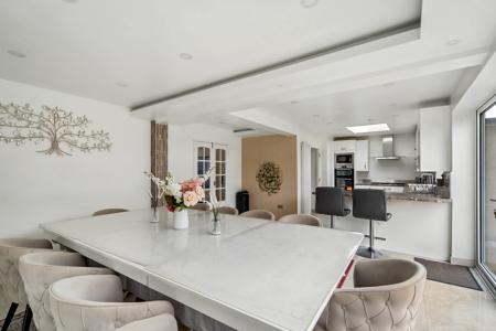 4 bedroom Detached house for sale in Westfield Gardens, Kenton, Harrow, HA3