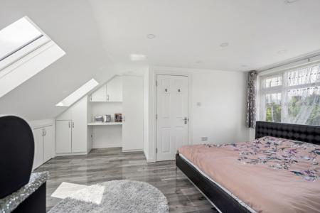 4 bedroom Detached house for sale in Westfield Gardens, Kenton, Harrow, HA3