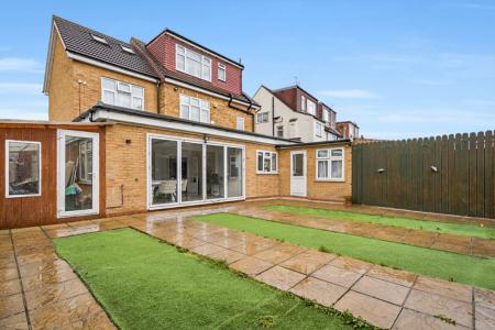 4 bedroom Detached house for sale in Westfield Gardens, Kenton, Harrow, HA3