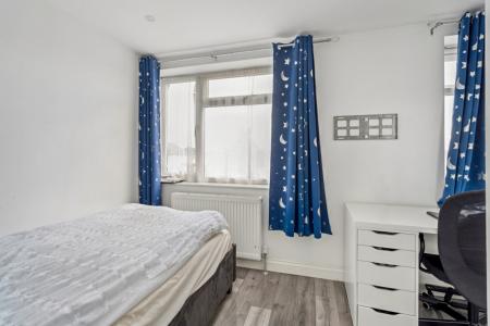 4 bedroom Detached house for sale in Westfield Gardens, Kenton, Harrow, HA3