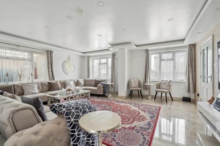 4 bedroom Detached house for sale in Westfield Gardens, Kenton, Harrow, HA3