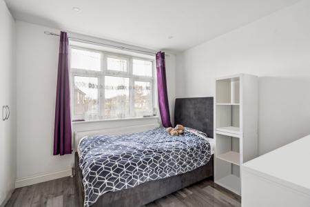 4 bedroom Detached house for sale in Westfield Gardens, Kenton, Harrow, HA3