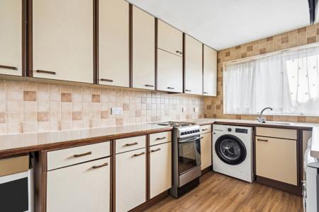 2 bedroom Flat for sale in Whitchurch Lane, Edgware, HA8