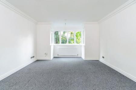 2 bedroom Apartment to let in 177 Hagden Lane, Watford, WD18