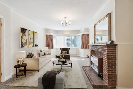 Anglesmede Crescent, Pinner, HA5