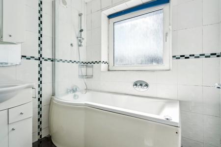 3 bedroom Semi-detached house to let in Anglesmede Crescent, Pinner, HA5