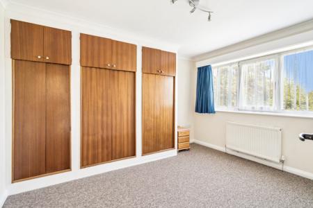 3 bedroom Semi-detached house to let in Anglesmede Crescent, Pinner, HA5