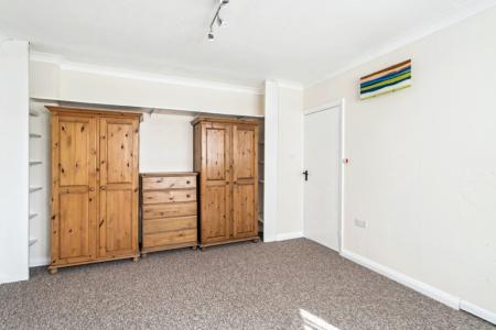 3 bedroom Semi-detached house to let in Anglesmede Crescent, Pinner, HA5