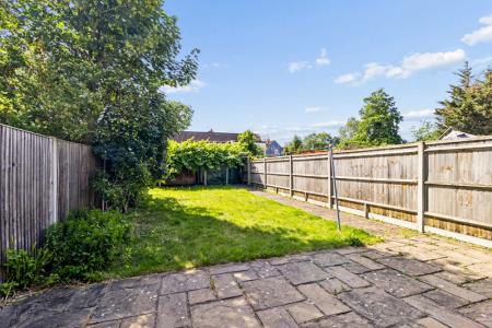 3 bedroom End of terrace house for sale in Risingholme Road, Wealdstone, Harrow, HA3