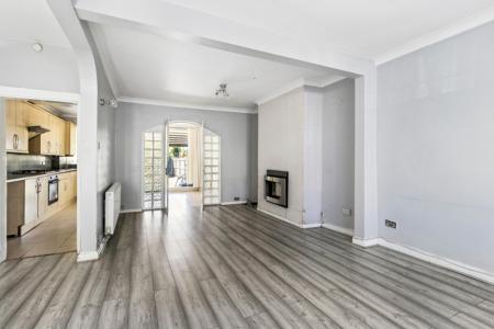 3 bedroom End of terrace house for sale in Risingholme Road, Wealdstone, Harrow, HA3