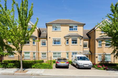 2 bedroom Apartment to let in 17 Manor Road, Harrow, HA1