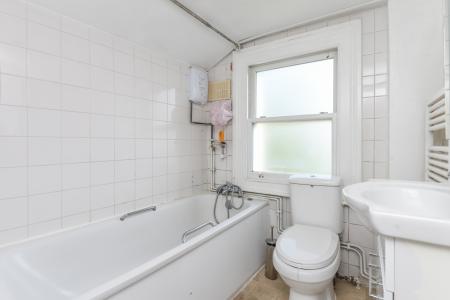 1 bedroom Flat to let in Edbrooke Road, London, W9