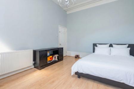2 bedroom Flat to let in Birchington Road, London, NW6
