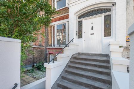2 bedroom Flat to let in Birchington Road, London, NW6
