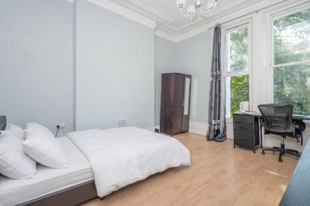 2 bedroom Flat to let in Birchington Road, London, NW6