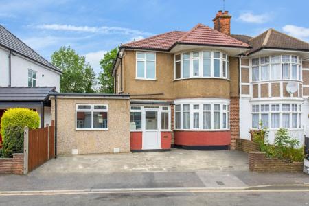 1 bedroom House share to let in Christchurch Gardens, Harrow, HA3