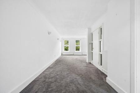 4 bedroom Town house to let in Chester Road, Northwood, HA6