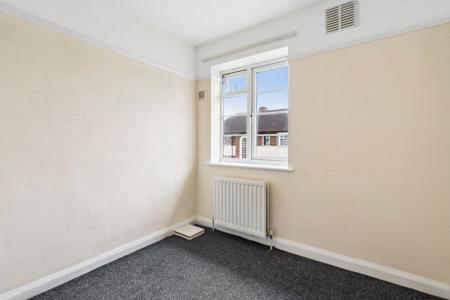 2 bedroom Flat to let in Bishop Ken Road, Harrow Weald, Harrow, HA3