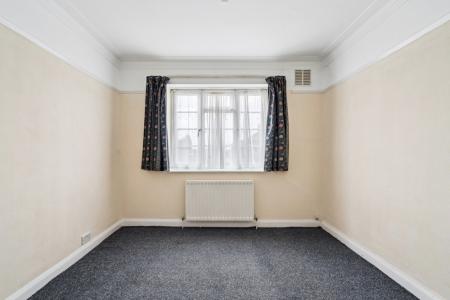 2 bedroom Flat to let in Bishop Ken Road, Harrow Weald, Harrow, HA3