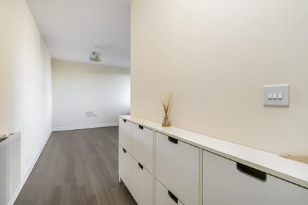 2 bedroom Apartment to let in 22 Artisan Place, Wealdstone, Harrow, HA3