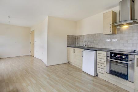 1 bedroom Apartment to let in 408 Kenton Road, Kenton, Harrow, HA3