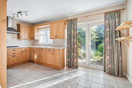 3 bedroom End of terrace house for sale in Hampden Road, Harrow Weald, Harrow, HA3