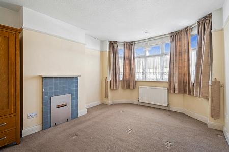 3 bedroom End of terrace house for sale in Hampden Road, Harrow Weald, Harrow, HA3
