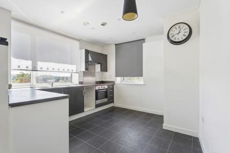 1 bedroom Studio flat to let in 21 Ladysmith Road, Wealdstone, Harrow, HA3