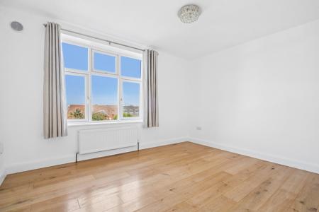2 bedroom Apartment to let in Roxborough Park, Harrow, HA1