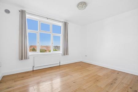 2 bedroom Apartment to let in Roxborough Park, Harrow, HA1