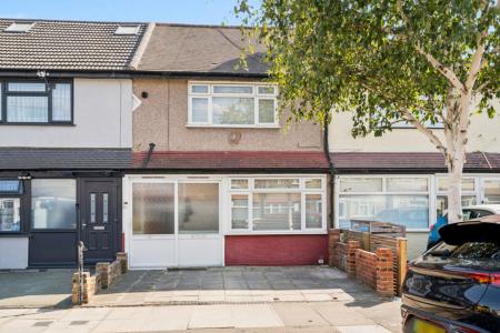 Leyburn Road, Edmonton, N18