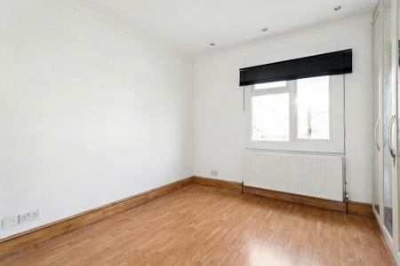 4 bedroom Terraced House to let in Waverley Avenue, Wembley, HA9