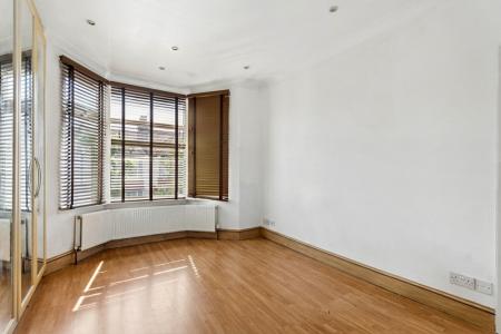 4 bedroom Terraced House to let in Waverley Avenue, Wembley, HA9