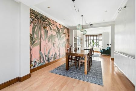 4 bedroom Terraced House to let in Waverley Avenue, Wembley, HA9