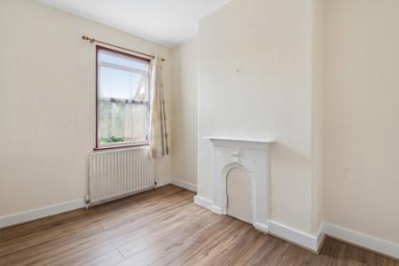 3 bedroom Terraced House to let in Cecil Road, Wealdstone, Harrow, HA3
