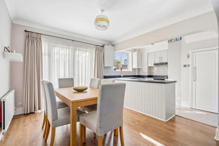 3 bedroom Semi-detached house for sale in Kenmore Avenue, Kenton, Harrow, HA3