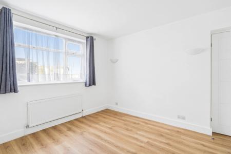 2 bedroom Flat for sale in South Vale, Harrow, HA1