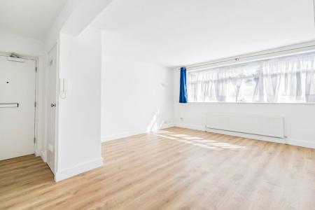 2 bedroom Flat for sale in South Vale, Harrow, HA1