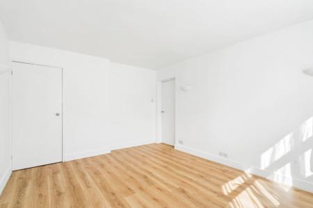 2 bedroom Flat for sale in South Vale, Harrow, HA1