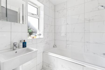 2 bedroom House to let in Eastbury Road, Watford, WD19