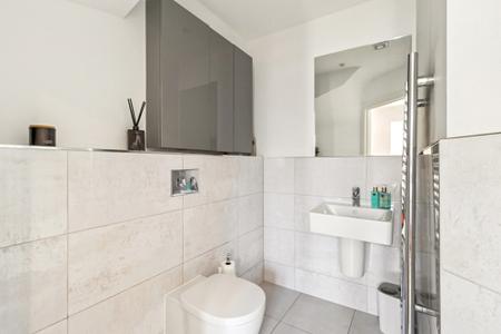 2 bedroom House to let in Eastbury Road, Watford, WD19