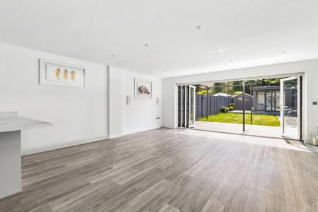 2 bedroom House to let in Eastbury Road, Watford, WD19