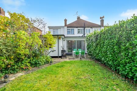 4 bedroom Semi-detached house for sale in Queens Avenue, Stanmore, HA7