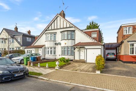 Queens Avenue, Stanmore, HA7