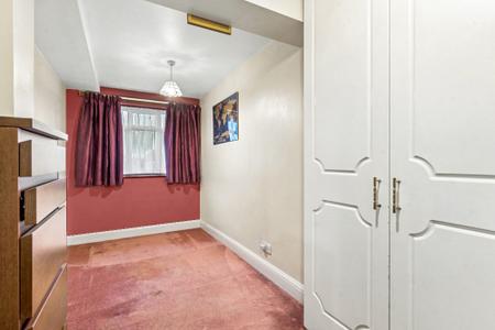 5 bedroom Semi-detached house for sale in Rydal Gardens, Wembley, HA9