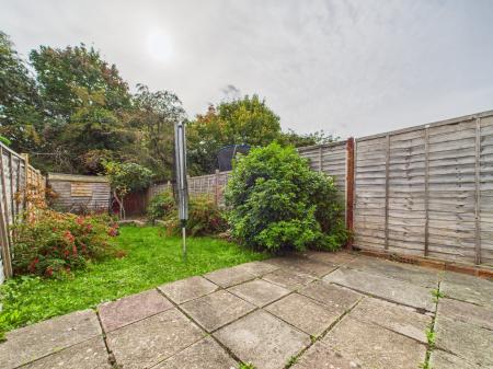 2 bedroom Terraced House to let in Flaxley Drive, Hereford, HR2