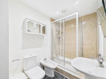 2 bedroom Flat for sale in Bewell Street, Hereford, HR4